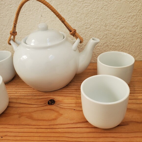Pier 1 Imports Porcelain Tea Set White China Teapot & 4 Cups Classic Decor Asian - Picture 2 of 9